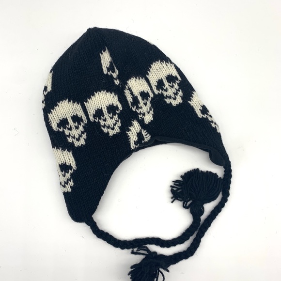 Skull Beanie - Picture 6 of 8